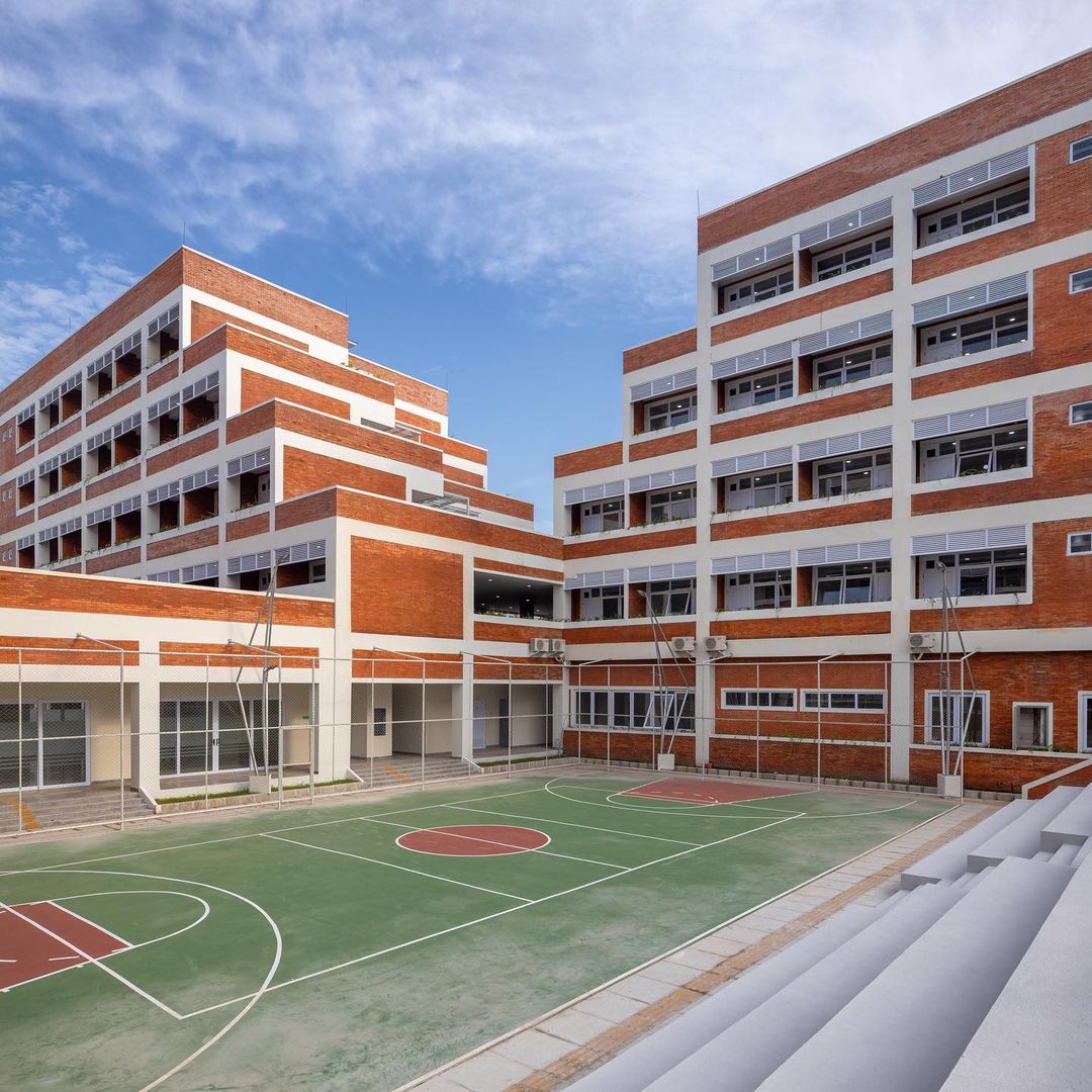 SAAT PERSAHABATAN MENJADI BEBAN: MENGATASI TEMAN TOXIC  