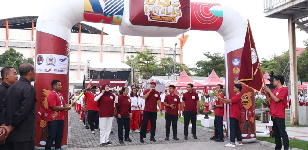 Rayakan Ulang Tahun ke-3, AMN Surabaya Gelar Fun Walk Bertema Persatuan
