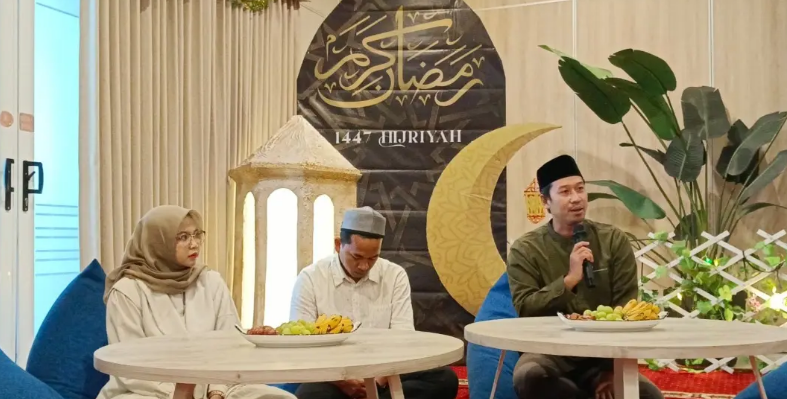 Buka Puasa Bersama AMN Surabaya: Direktur Eksekutif Tekankan Empat Pilar Kesuksesan Mahasiswa
