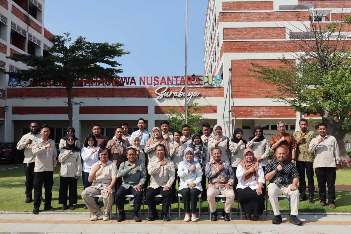 Rapat Pleno Penentuan Penerima Beasiswa Asrama Mahasiswa Nusantara Surabaya Tahun 2026 Berlangsung dengan Transparan dan Akuntabel